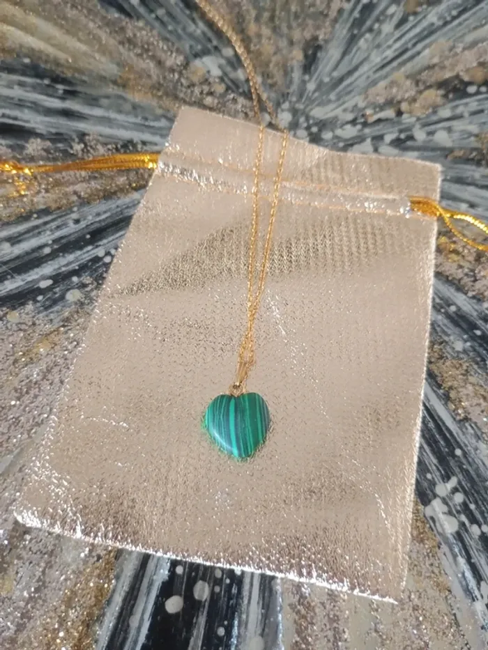 Collier et pendentif - photo numéro 2