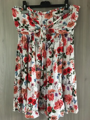 Robe bustier à fleurs courtes été T.38