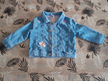 Veste en jean fille taille 23 mois