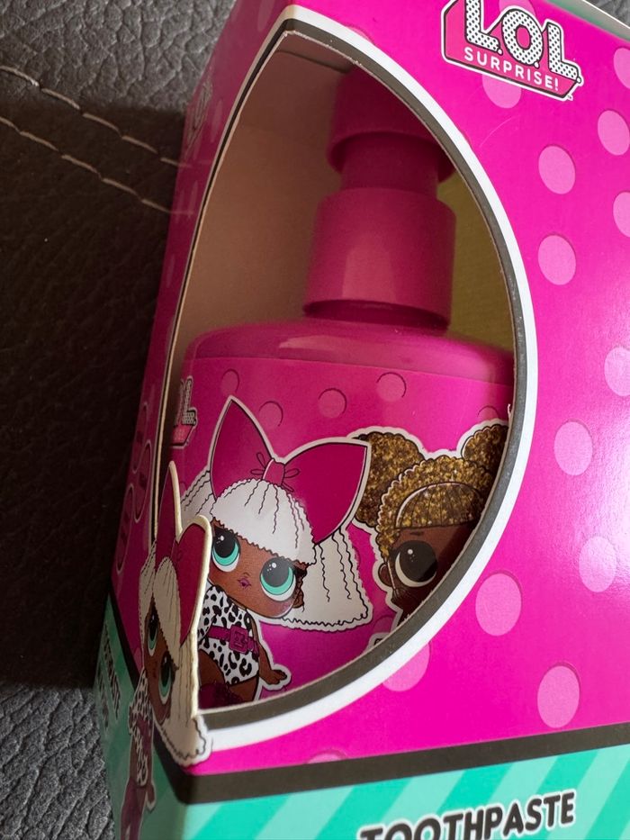 Dentifrice lol surprise