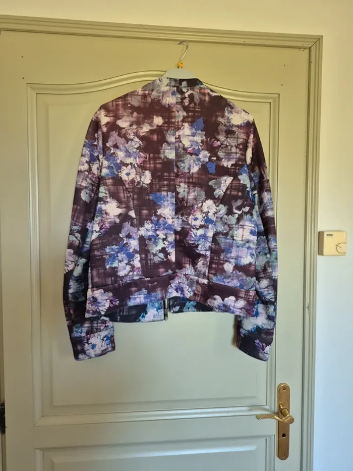 Petite veste originale - photo numéro 9