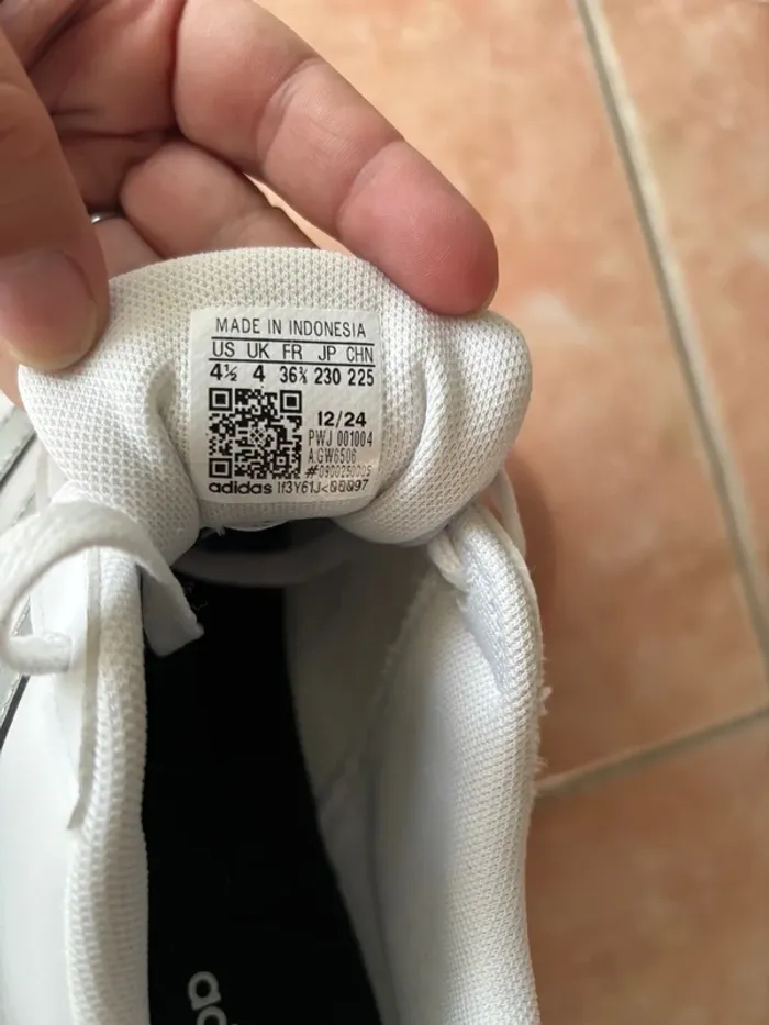 Baskets adidas blanche - photo numéro 3