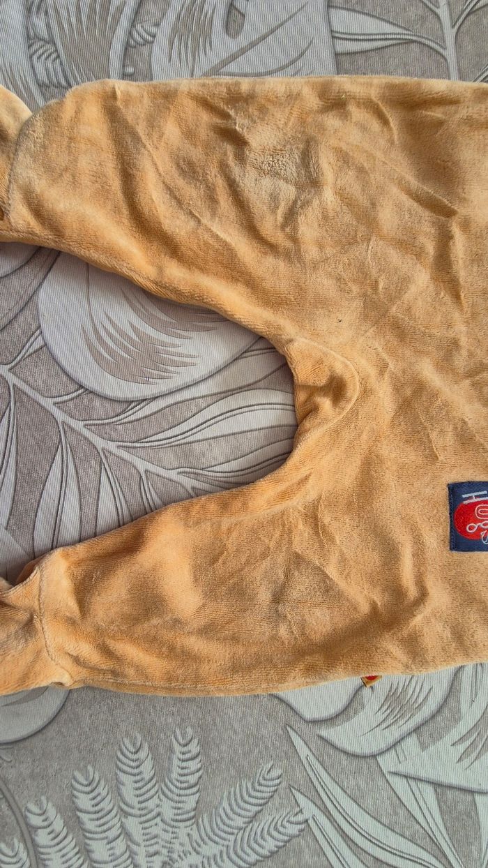 Pyjamas +bodys - photo numéro 2