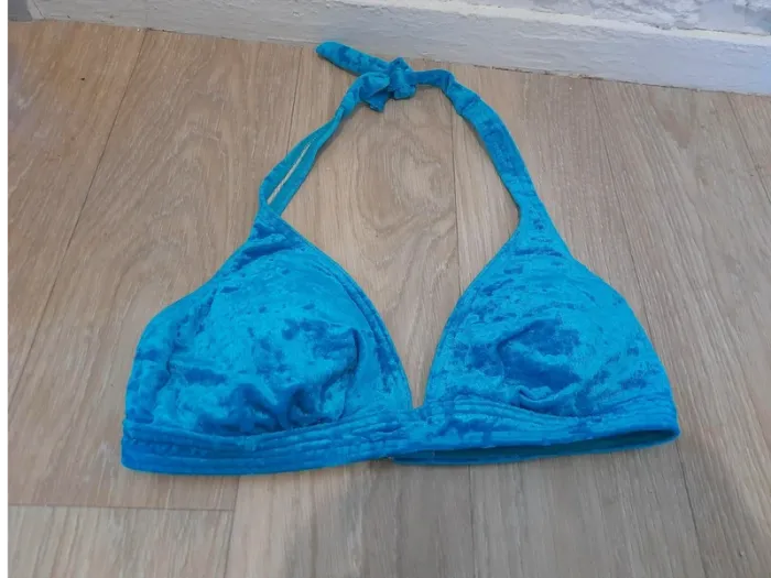 haut de maillot de bains taille 40