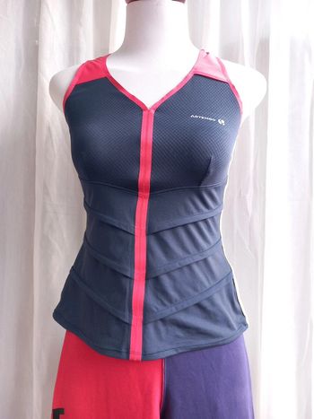 Débardeurs d'sports