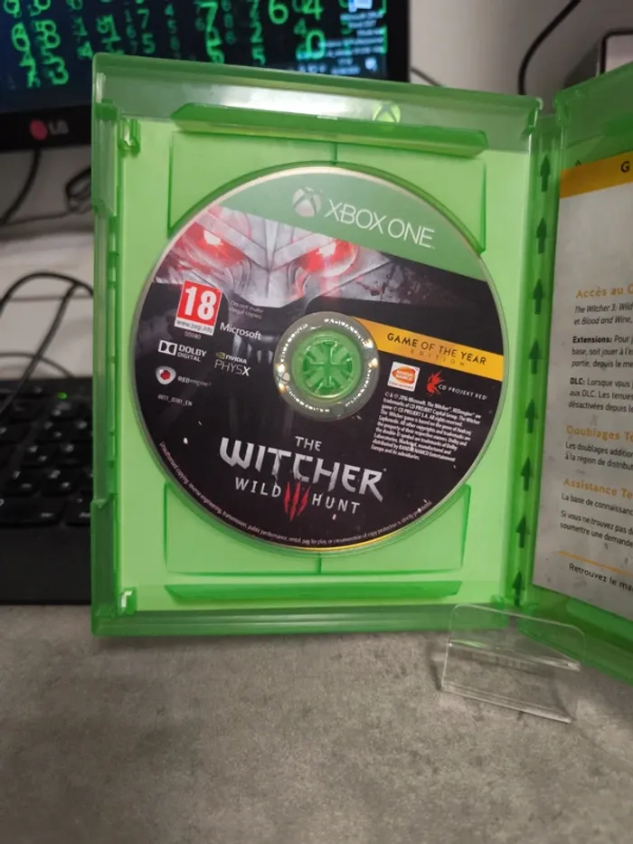 Xbox one the witcher 3 wild hunt game of the year édition - photo numéro 2