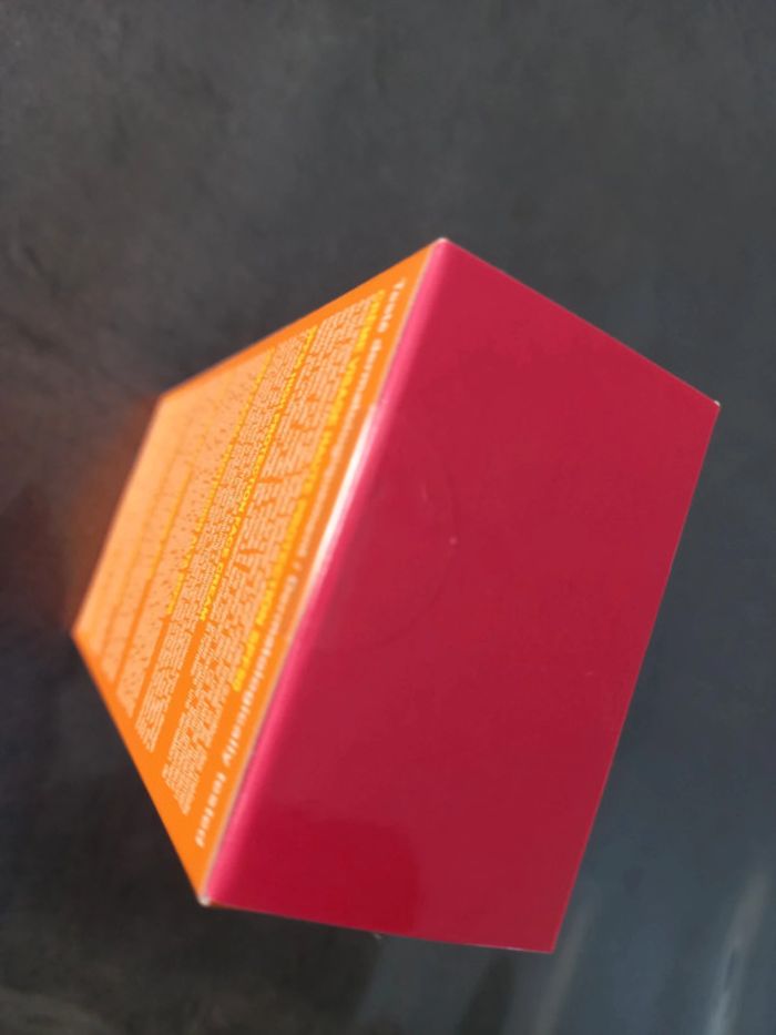 Crème visage solaire - photo numéro 3
