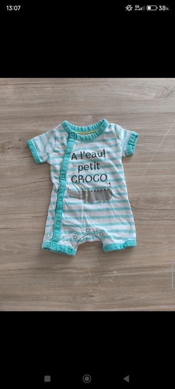 Conbishort taille 1 mois