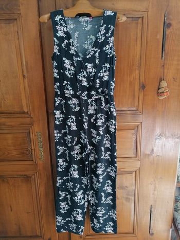 Combinaison femme fleurie