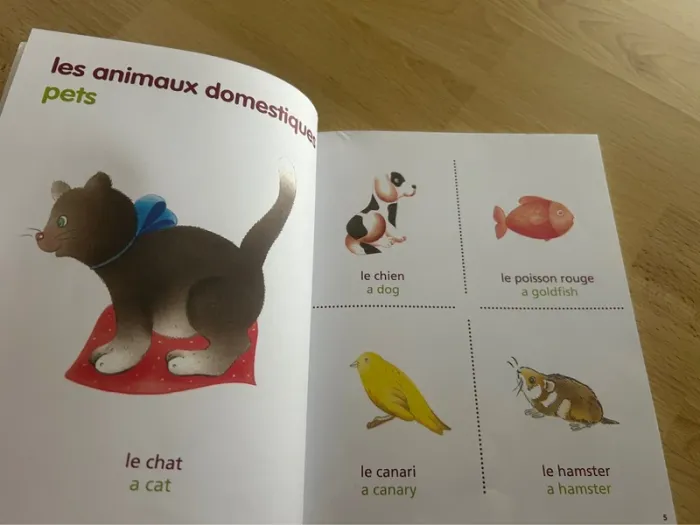 Livre Mon premier imagier Francais-anglais - photo numéro 3