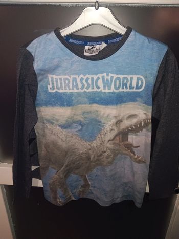 T-shirt Jurassic World 6/7 ans