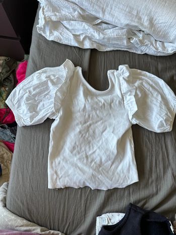 Zara très belle blouse 134