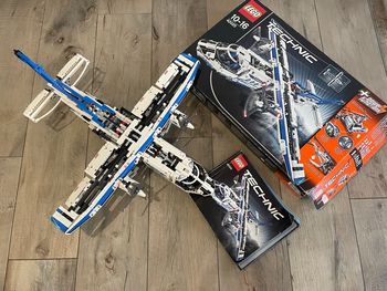 Lego Technic 42025 avion cargo