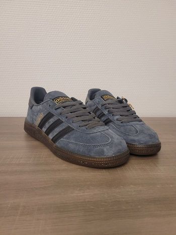Adidas spezial grise et noir