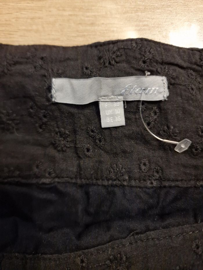 Jupe noir - photo numéro 4