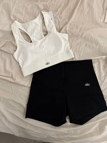 Ensemble de sport Alo Yoga 