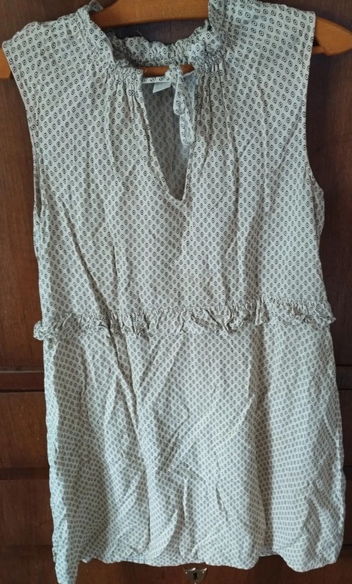 >> Robe - Crème - graphismes - Taille 38 - H&M >>