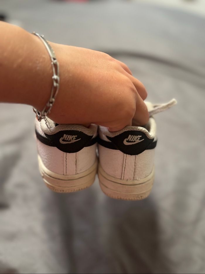 Basket Nike air force one pointure 26 - photo numéro 3