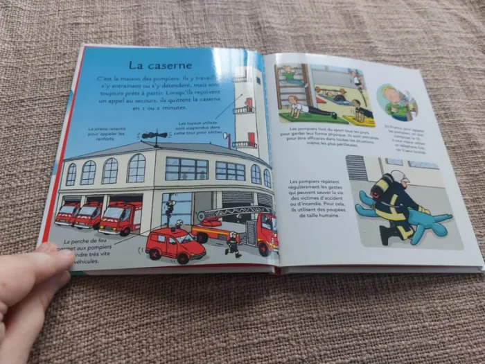 Livre la petite imagerie Les pompiers - photo numéro 2