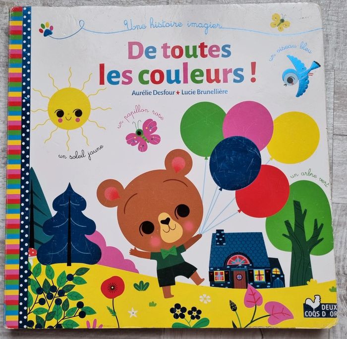 Livre cartonné sur les couleurs
