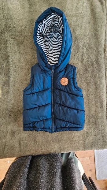 Veste  sans manche 2 ans