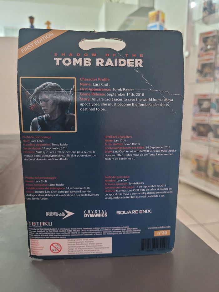 Figurine Lara croft tomb raider n30 - photo numéro 4