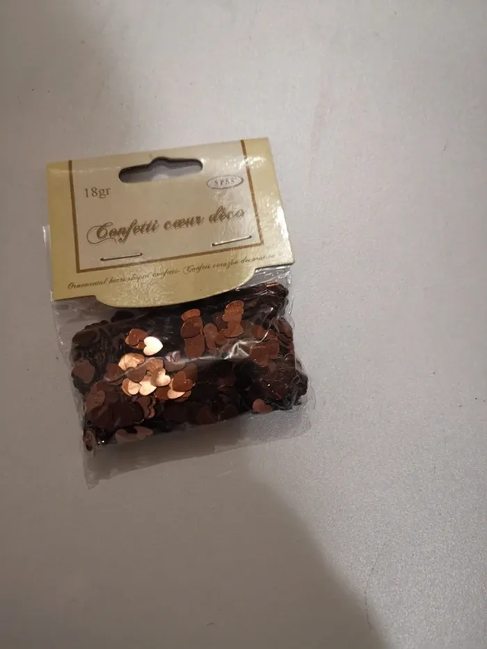 Confettis cœur marron