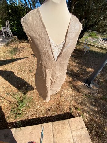 Belle robe  IKKS  lin et soie beige doré 42