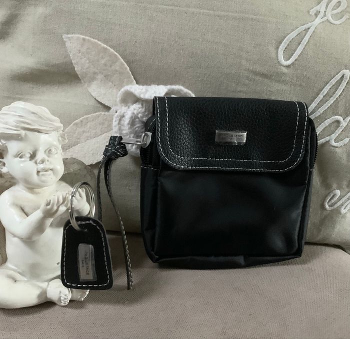 Porte monnaie/pochette + porte-clés neufs Paquetage