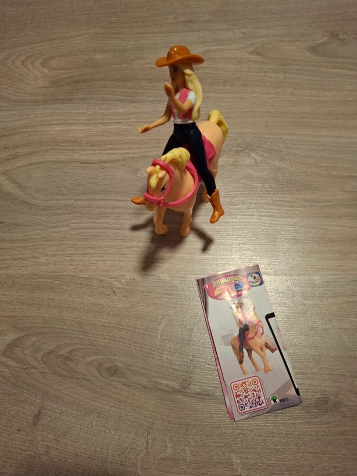 Barbie et son cheval figurine