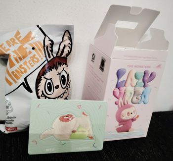 Labubu lazy yoga the Monsters lay down ballon