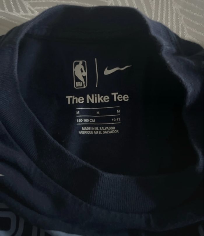 Teeshirt Nike taille M enfant - photo numéro 2