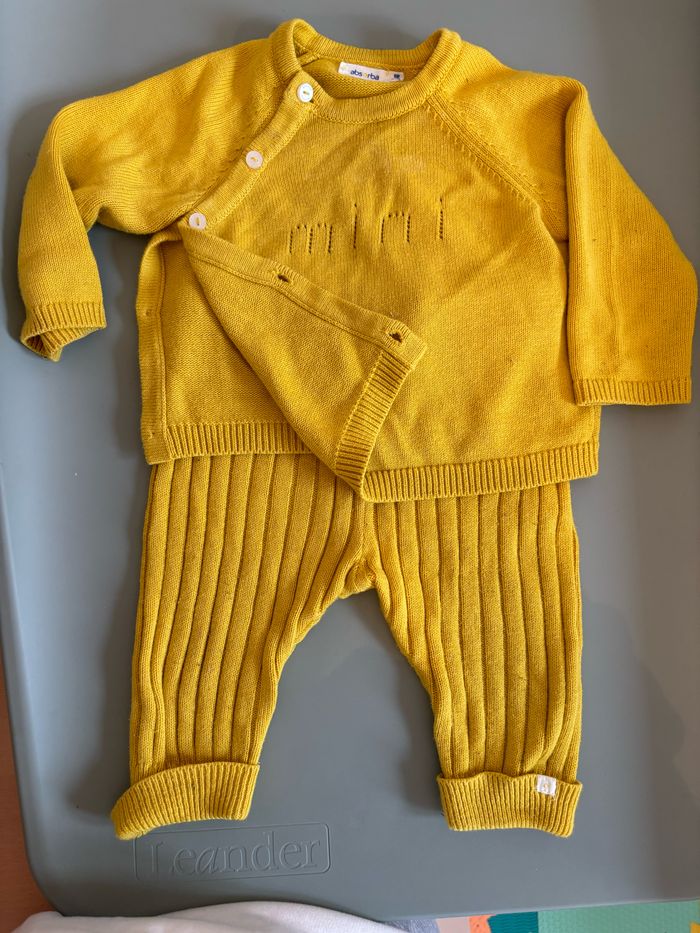 Ensemble crochet Absorba 12 mois
