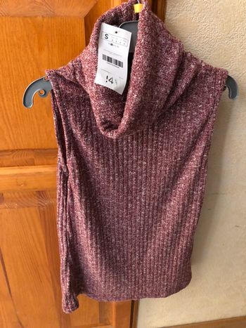 Tee shirt col roulé sans manche Bordeaux