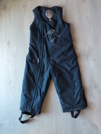 Combinaison de ski neuve.