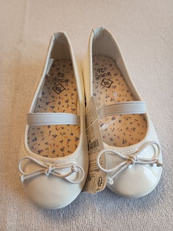 Chaussures ballerines blanches vernis fille 26 