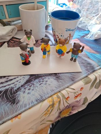 Lots petit ours brun