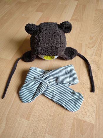 Lot bonnet ours 3-6M Brioche + écharpe rayée