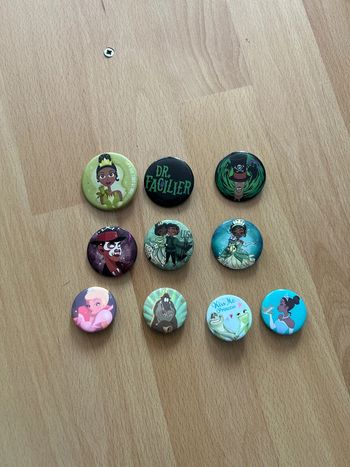 Disneyland Paris : badge de la princesse et la grenouille