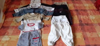 Un lot vêtements bébé  3mois