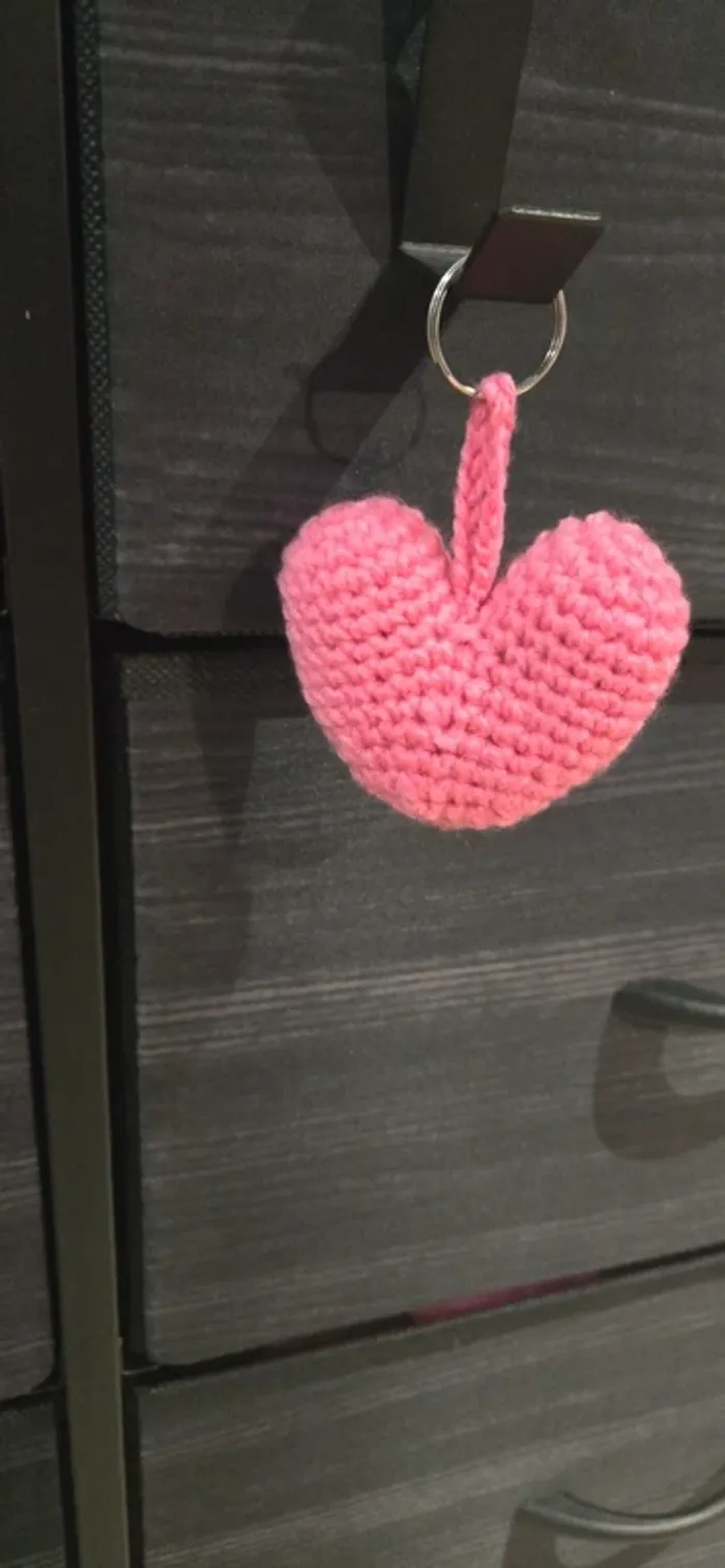Porte clef cœur fushia neuf