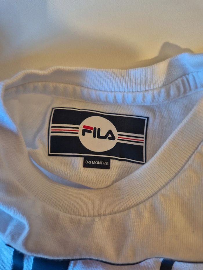 T shirt fila 0.3 mois - photo numéro 3
