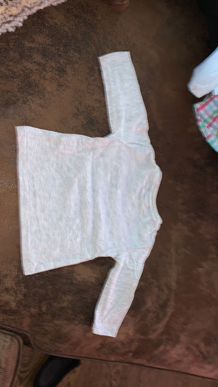 Tee shirt manche longue gris Zara 3-6 mois - photo numéro 2