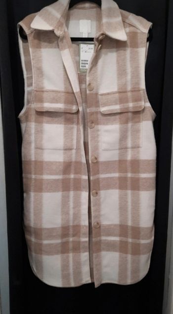 Surchemise chaude beige et blanche sans manche