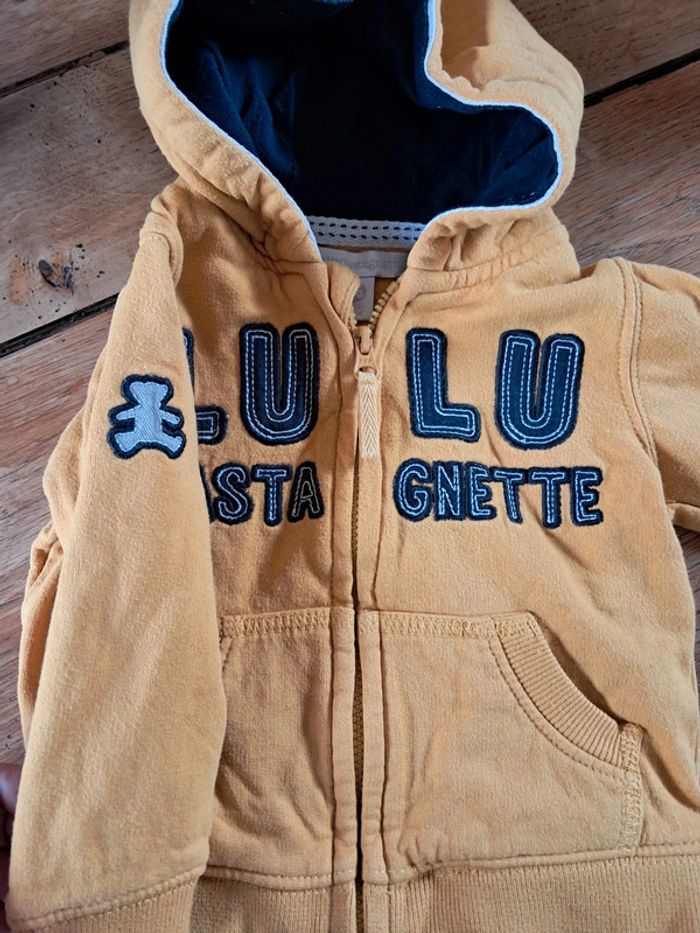 Veste à capuche 6 mois - photo numéro 2