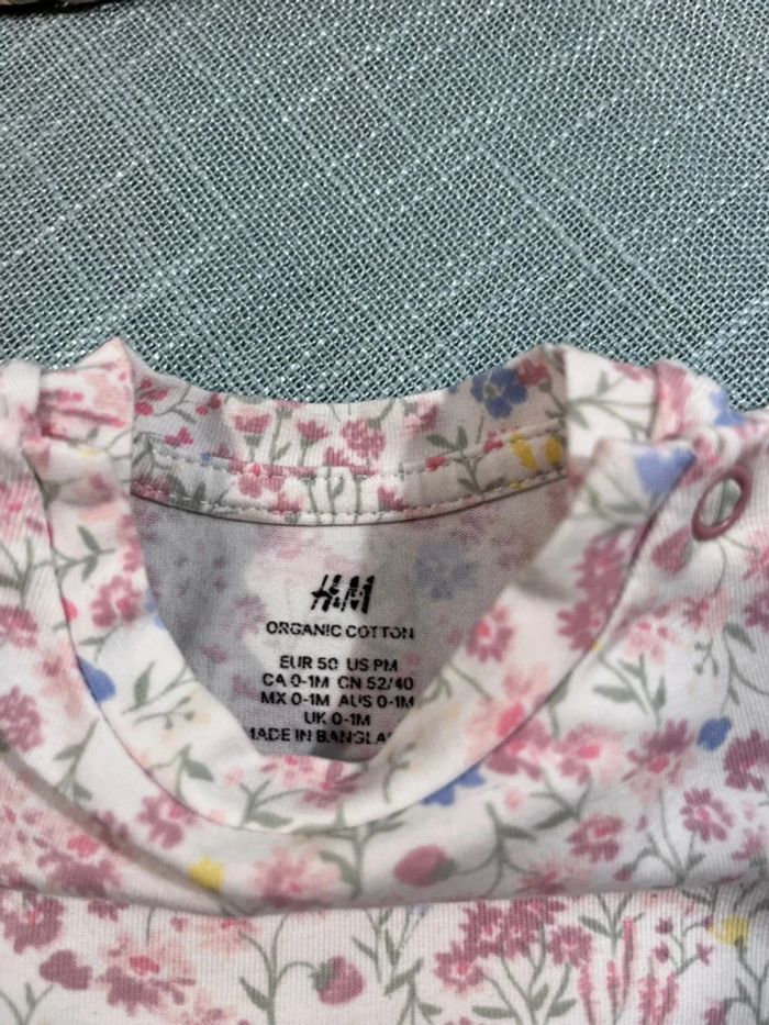 Ensemble taille 1 mois - photo numéro 6