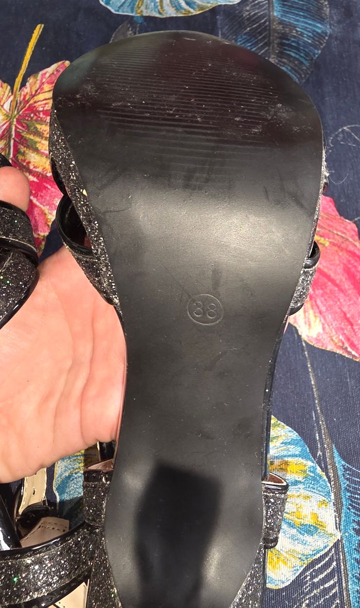 Talons ouvert a pailletes 38 - photo numéro 8