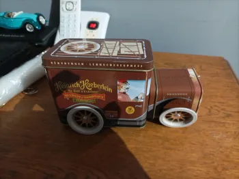 Boîte camionette musicale en métal