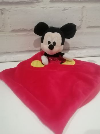 Doudou plat mickey