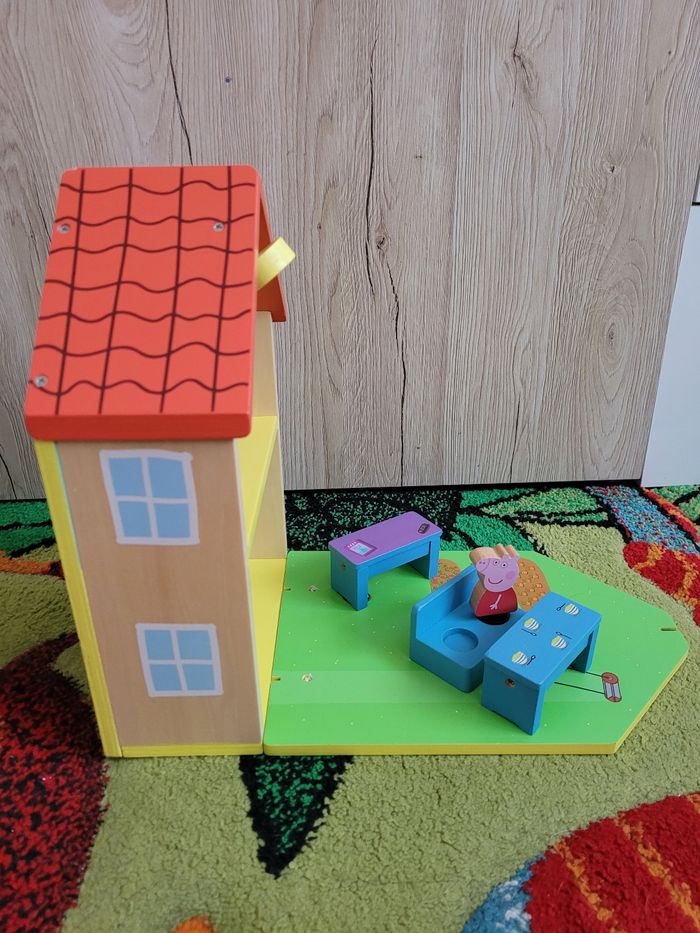 PEPPA PIG LA MAISON EN BOIS  MARQUE BANDAI - photo numéro 6
